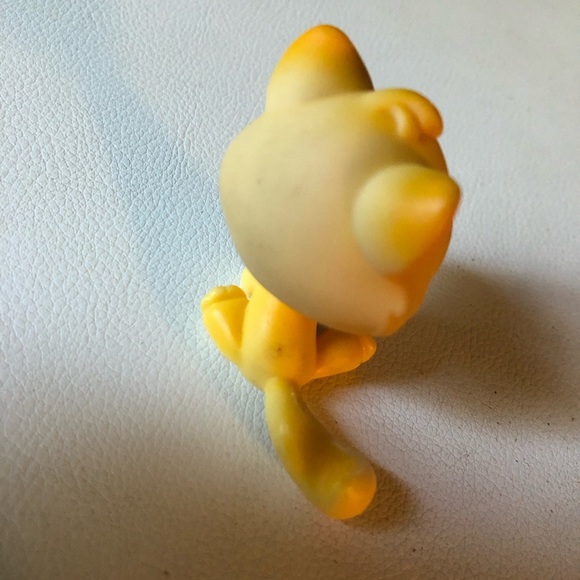 Littlest Pet Shop Yellow Cat Tabby 94 with Green Eyes Authentic Lps 2004 - Picture 2 of 5